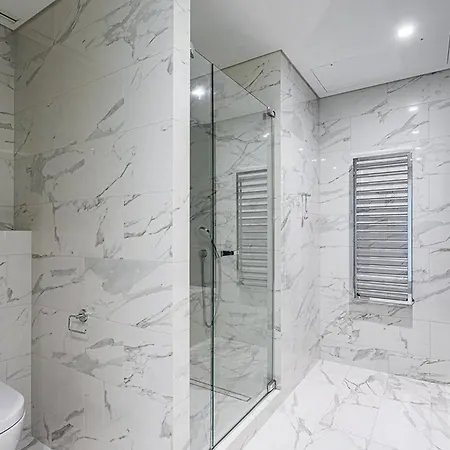Tower Apartment 151 - City Centre *