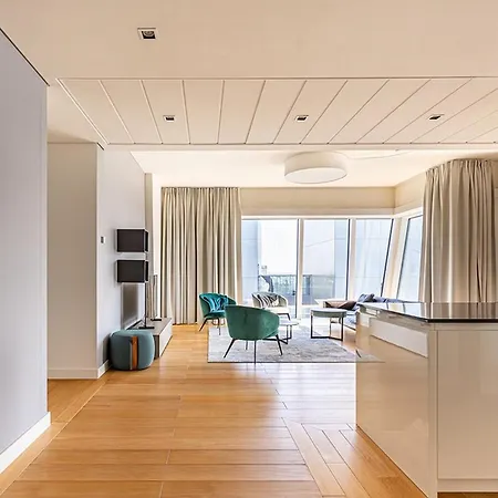 Tower Apartment 151 - City Centre Warschau