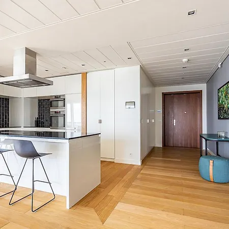 Tower Apartment 151 - City Centre * Warschau